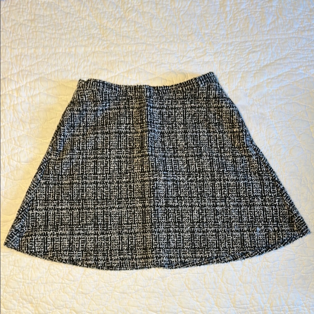 Chic Black and White Tweed Skirt